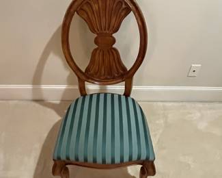 R1 - $1,450. Henredon Table with 6 Chairs. 2 Captains chairs / 4 regulars. Table Measures 76.5" x 44" x 30" tall.  2 leaves - Each leaf adds 20". Has table pads. 