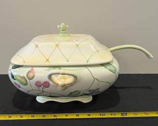 R20 - $25. Tracy Porter Hand Painted. Soup Tureen with Ladle. 11" x 10". "Evelyn". Ladle has small chip on the handle. 
