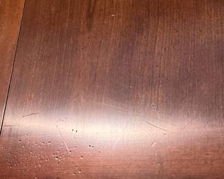 R1 - $1,450. Henredon Table with 6 Chairs. 2 Captains chairs / 4 regulars. Table Measures 76.5" x 44" x 30" tall.  2 leaves - Each leaf adds 20". Has table pads. 