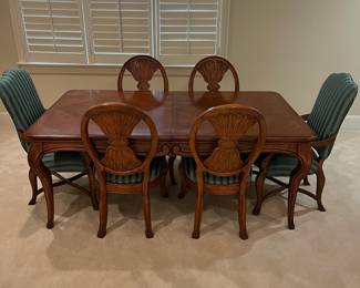 R1 - $1,450. Henredon Table with 6 Chairs. 2 Captains chairs / 4 regulars. Table Measures 76.5" x 44" x 30" tall.  2 leaves - Each leaf adds 20". Has table pads. 