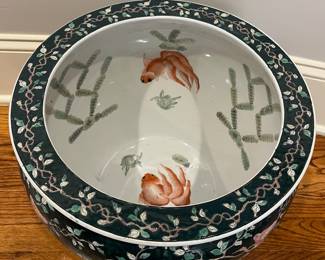 R81 - $75. Porcelain Fish Planter. Measures 15.5" x 12.75". 
