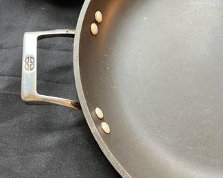 R90 - $45. Set of 5 Calphalon Pans. Williams Sonoma.  No lids.