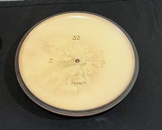 R121 - $150. Le Creuset #32 7.25 Qt. Has been used but overall very good condition!