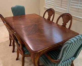 R1 - $1,450. Henredon Table with 6 Chairs. 2 Captains chairs / 4 regulars. Table Measures 76.5" x 44" x 30" tall.  2 leaves - Each leaf adds 20". Has table pads. 