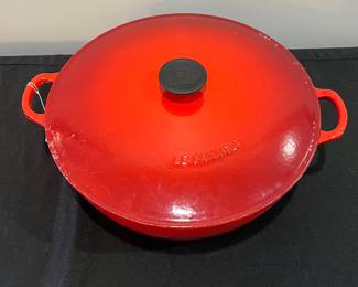 R121 - $150. Le Creuset #32 7.25 Qt. Has been used but overall very good condition!