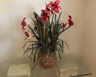 R8 - $20. Daylily Floral Display. Measures 35" tall. 