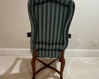 R1 - $1,450. Henredon Table with 6 Chairs. 2 Captains chairs / 4 regulars. Table Measures 76.5" x 44" x 30" tall.  2 leaves - Each leaf adds 20". Has table pads. 