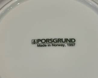 R123 - $450.  "Farmers Rose" China. Porsgrund Norway. 1997. Scalloped, Gold Trim. 