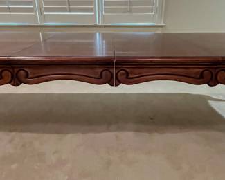 R1 - $1,450. Henredon Table with 6 Chairs. 2 Captains chairs / 4 regulars. Table Measures 76.5" x 44" x 30" tall.  2 leaves - Each leaf adds 20". Has table pads. 