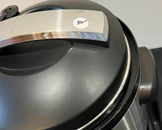 R71 - $30. Cuisinart Electric Pressure Cooker. 