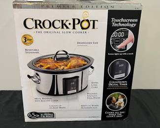 R76 - $25. Crock Pot Premier Edition 6.5 Qt. Like New in Box.