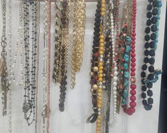 Jewelry necklaces