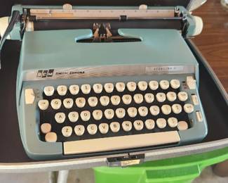 Smith corona electric typewriter
