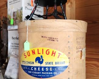 Vintage sunlight cheese box round box