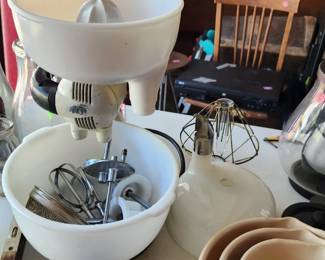 Vintage sunbeam mixmaster 