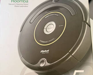 Lot 22: iRobot Roomba 650 Robot Vacuum