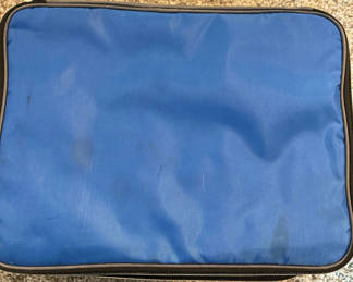 Lot 48: Ozark Trail 12-Can Expandable Top Soft-Sided Cooler