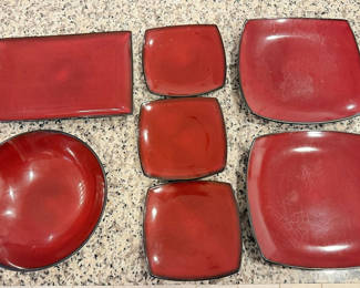 Lot 33: Gibson Everyday Red Reactive Glaze 7-Piece Dinnerware Set