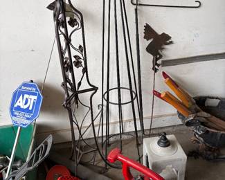 Iron garden items & yard equipment 