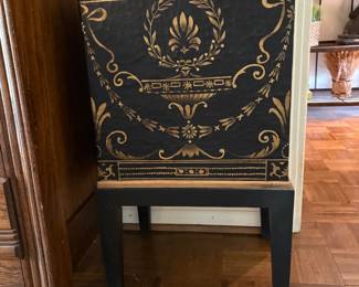 Vintage Chinoiserie chest