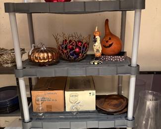 Glassware & holiday decor