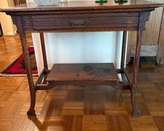 Vintage table w/ drawer