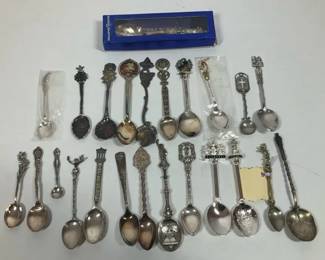 Vintage Souvenir Spoon Collection International  Reed  Barton