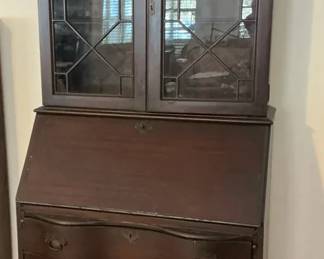 Traditional Secretary Desk w Bookcase Hutch