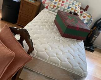 Twin Bed excellent condition