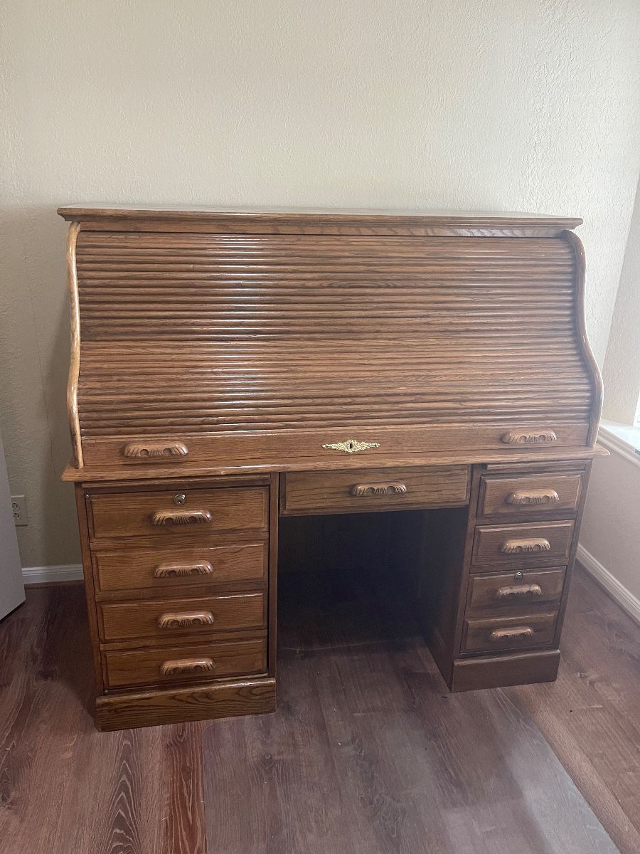 Roll top bankers desk