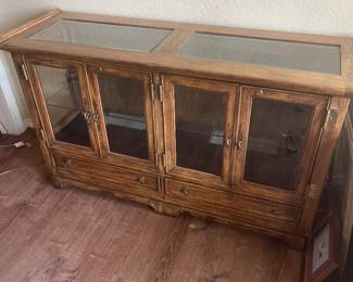 Lighted Buffet (matches dining table a China cabinet)