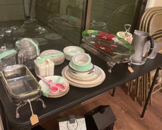So many delicate vintage finds! 