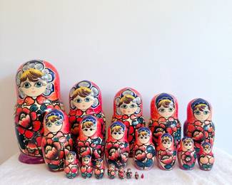 set of 20 matryoshka doll red flowers wooden