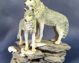 Gray Wolf Pack The Encounter Figurine, Numbered 00573, 1995 Westland, Approx 6" x 4" x 4"