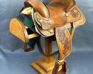 Sanders Saddlery Mini Horse Saddle With Oak Leaf And Acorn Stamping, Includes Blanket And Wood Stand