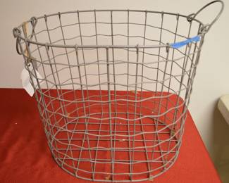 Wire basket