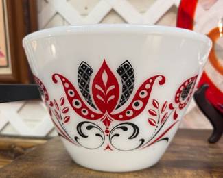 Anchor Hocking Fire-King mixing bowl