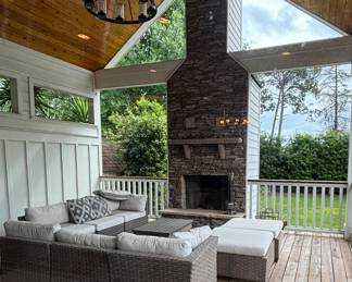 Patio furniture (sectional with table)