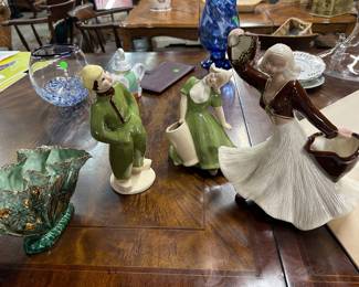 Four glazed pieces by Heidi Schoop