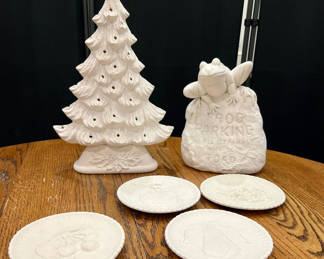 Lot 28: Ceramics Lot