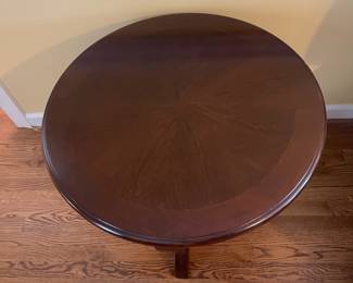 D8 - $125. Pair of Haverty’s end tables. Sturdy and solid. Measures 28” diameter x 24” tall. 