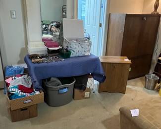 OVERVIEWS! We are unable to hold items from overview photos. Please come to browse these items! This house is FULL!