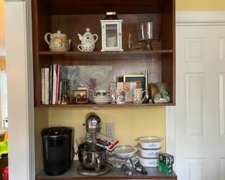 OVERVIEWS! We are unable to hold items from overview photos. Please come to browse these items! This house is FULL!