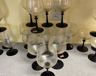 D20 - $75. Fostoria Eloquence Onyx glasses. (2-6”, 6-6.5”, 14-7.25”, 8-5.5”)
