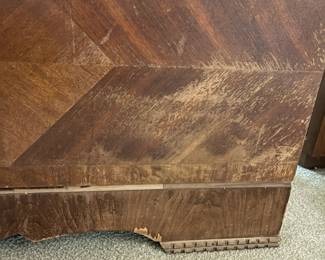 D26 - $75. Lane Cedar Hope chest. Measures 47” wide x 19” deep x 22.5” tall.