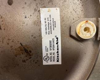 D21 - $180. KitchenAid Mixer. Model KP26M1XACS. 