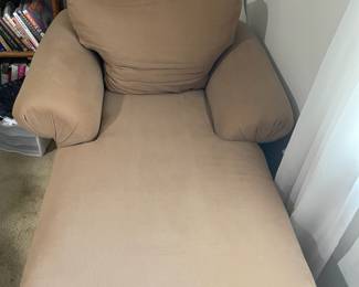 D27 - $75. Klaussner chaise lounge chair. Some sun fading on cushion. One piece for transport. Measures 45” wide x 60” deep x 28” tall. No pets or smoking.