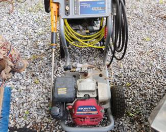 Gas Honda pressure washer