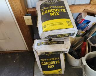 Five 80 lb bags of concrete (buyer moves)