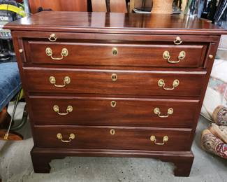 Mahogany Henkel Harris chest, style 2401
